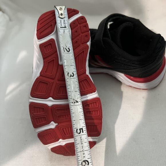 New Balance TODDLER Black/Red Size 5 - Picture 6 of 6